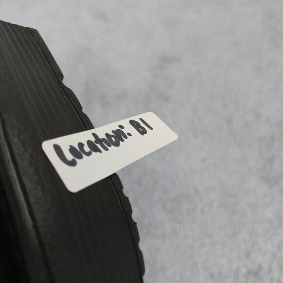 Hold - Picture 2 of 2